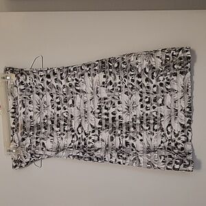 Body Central Vintage Flower Dress Size S